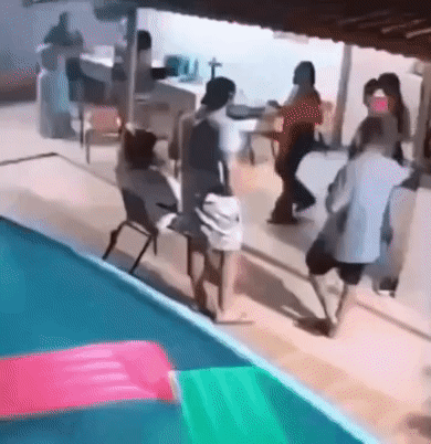 59c6e-6a3330c7e2cb65.15263880.gif