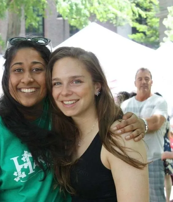 uploaded_6a24199a060746.62715970.webp