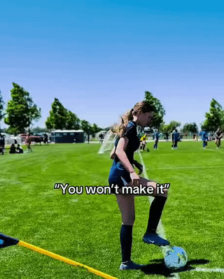 uploaded_6a241aae2f9068.55603133.gif