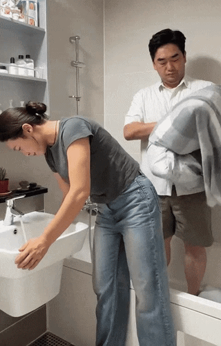 uploaded_6a3d99628b6d74.40396469.gif