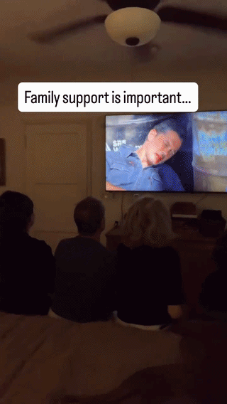 uploaded_6a4ebb1143c614.60647583.gif