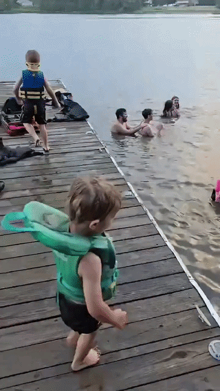 uploaded_6a595b2dab1ff4.12513898.gif