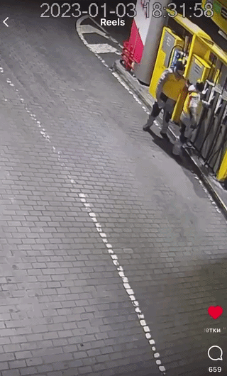 uploaded_6a73a2d75012a7.91294618.gif