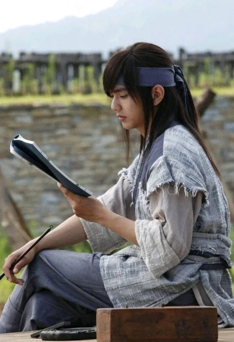 uploaded_6a8507587bf864.88259305.webp