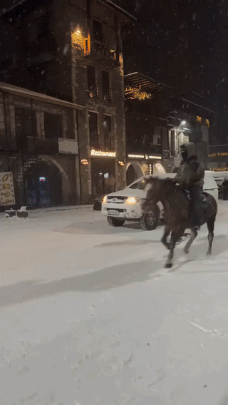 uploaded_6a88d5e7ca96f0.04830356.gif