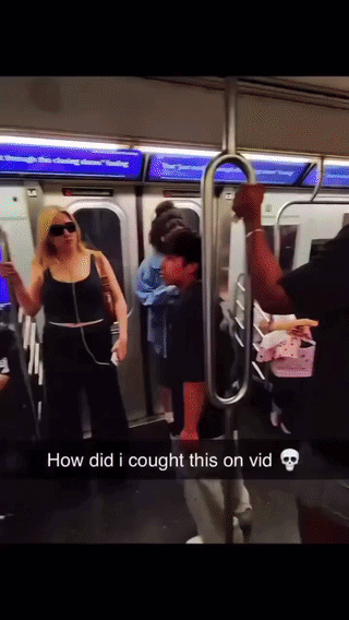 uploaded_6a98b6a5c60ec9.78323179.gif