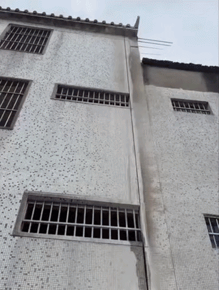 uploaded_6a99c999744487.00065433.gif