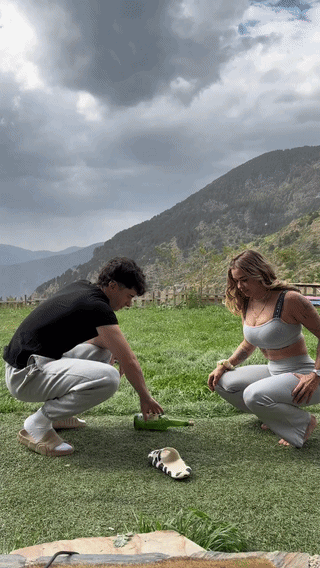 uploaded_6aa3188bc15c12.86918471.gif